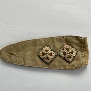 ORIGINAL WW2 BRITISH ARMY SLIP-ON EPAULETTE INSIGNIA PIPS OF THE ROYAL ENGINEERS 1ST LIEUTENANT RANK